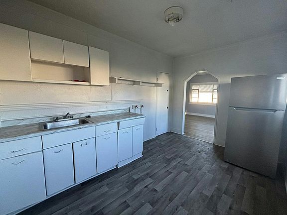 4th image of 209 Staunton St #209