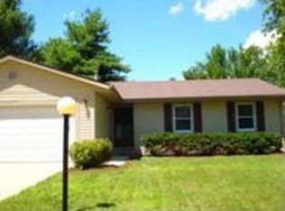 2102 Sumac Dr, Champaign, IL 61821