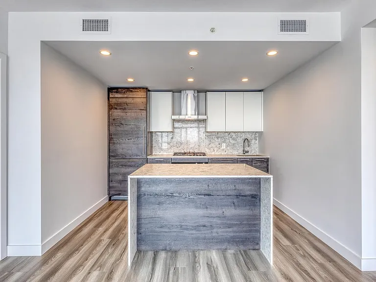 2381 Beta Ave #2804 — Photo 4