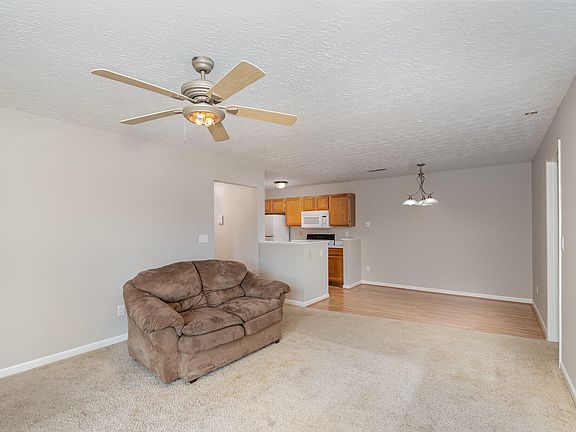 5th image of 10200 Crossbow Ct APT 3