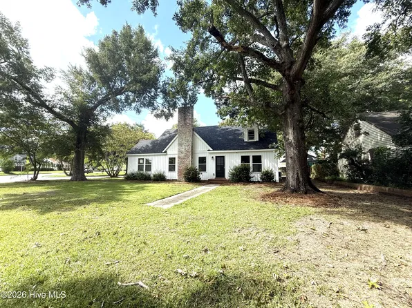 403 Bordeaux Street, Jacksonville, NC 28540