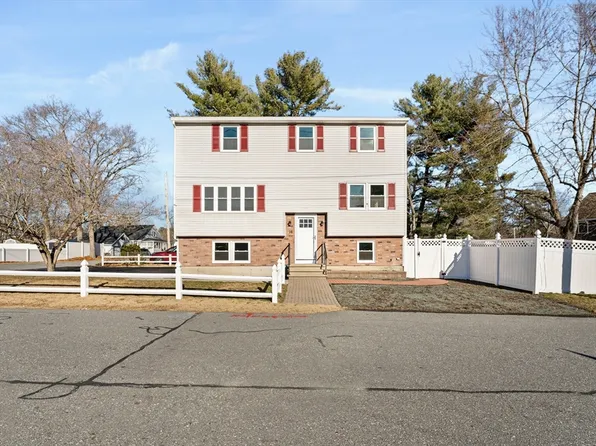 16 Pines Rd, Billerica, MA 01821