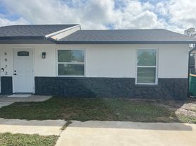 6972 Brandywine Dr, Englewood, FL