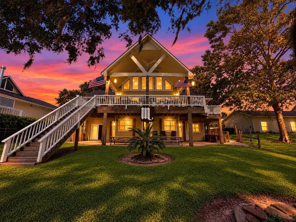 1617 County Road 244a, Brazoria, TX 77422