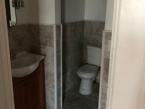 4th image of 483 State St #6-1