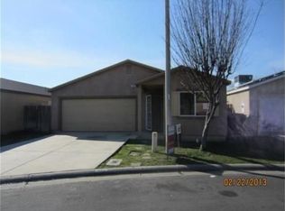 481 Rio Bonito St, Porterville, CA 93257