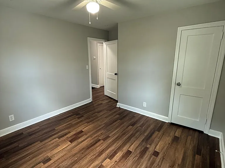 228 Lakeside Ave — Photo 15