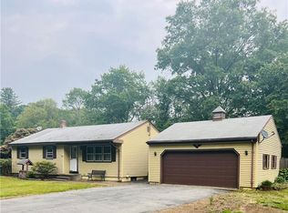 46 Pomfret Landing Rd, Brooklyn, CT 06234