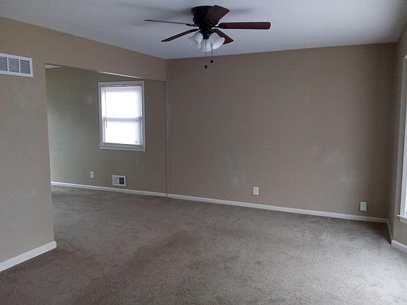 5th image of 10109 Fremont Ave