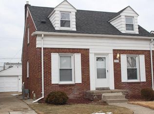 15641 Sprenger Ave, Eastpointe, MI 48021