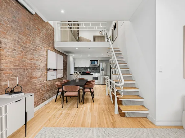 18 East 63rd Street image 2 of 9