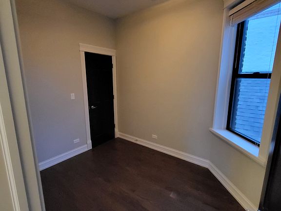 5th image of 2441 W Thomas St Unit 3S