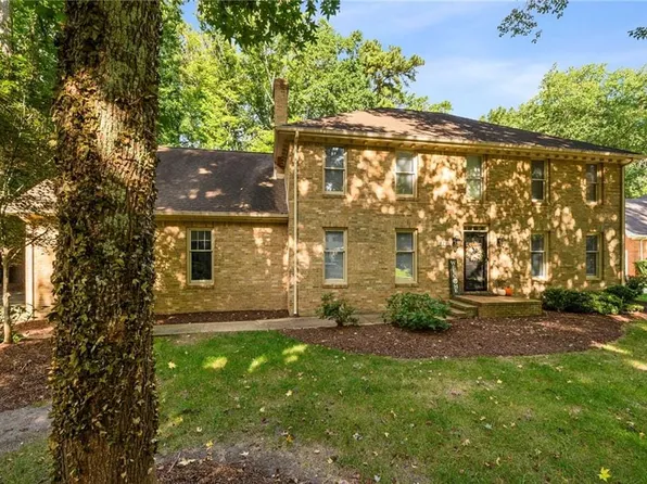 925 Upper Hastings Way, Virginia Beach, VA 23452