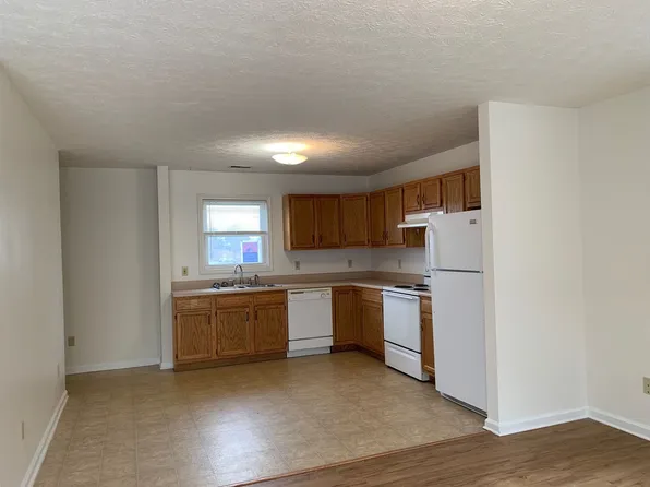 1050 Long St, Christiansburg, VA 24073