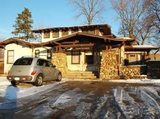 1714 Washington St, Waukegan, IL 60085