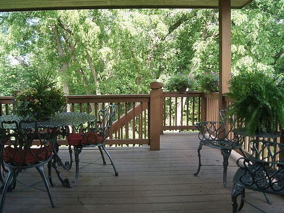 Upper Level Covered Deck