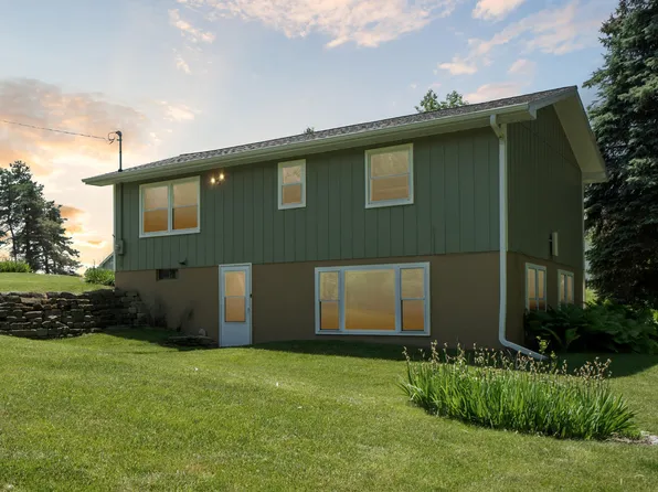 10903 Grandview Dr, Jerome, MI 49249