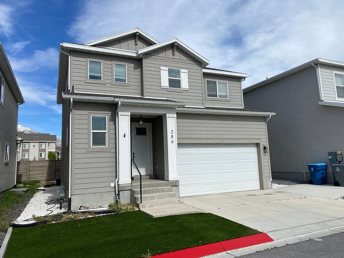 Building Photo - 286 N 460 E