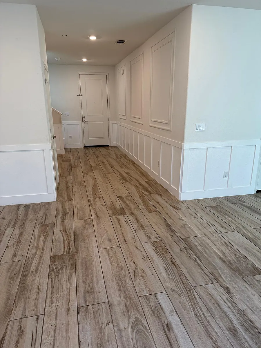 Entryway - 6579 E Madison Ave