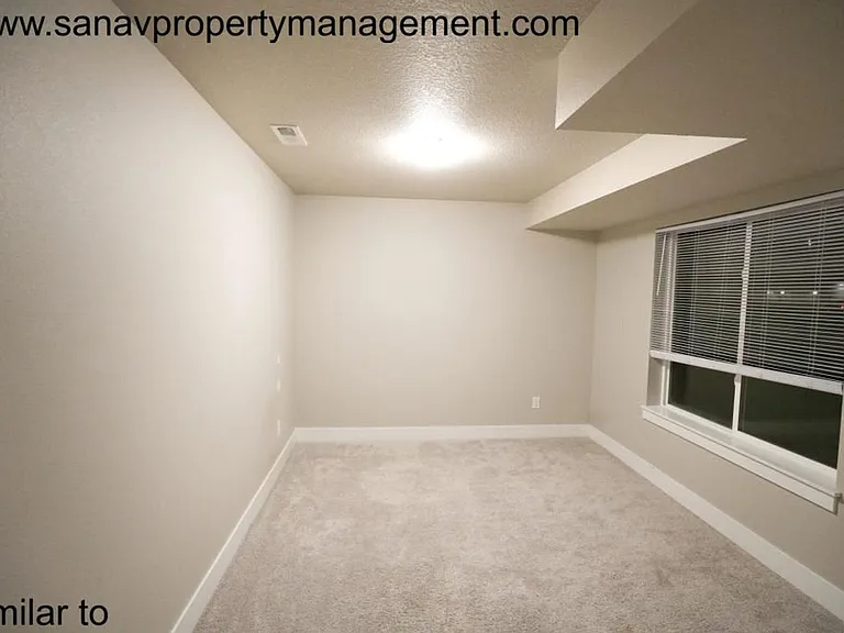 4021 NE 4th St — Photo 7