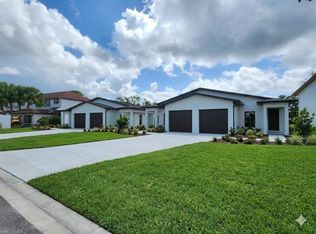 26571 Robin Way, Bonita Springs, FL 34135