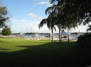 1532 Lake Clay Dr, Lake Placid, FL 33852
