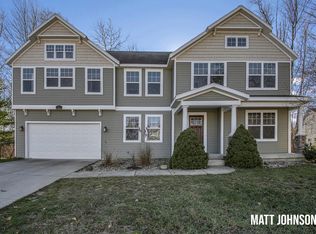 951 Katie Ct, Norton Shores, MI