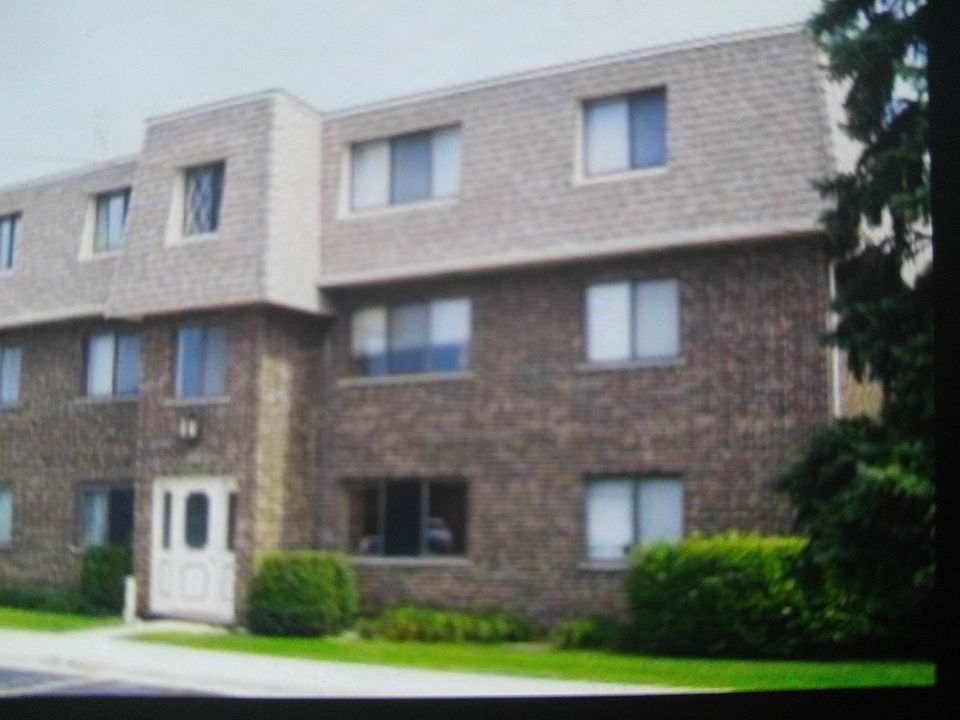 1st image of 1444 Carol Ct APT 3B