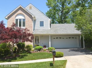 8624 Lauren Dr, Springfield, VA 22153