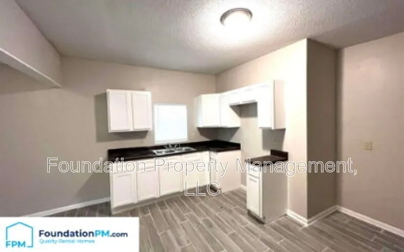 3 bed, 2.0 bath, 1197 sqft, $950 — Photo 3