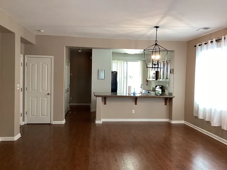 3442 N Leanna Ave — Photo 2