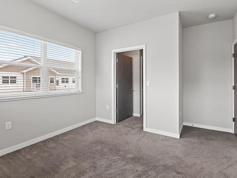 Rock Pointe Village — Photo 123