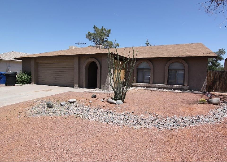 Large corner lot