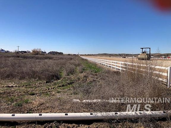 2nd image of N Linder Rd