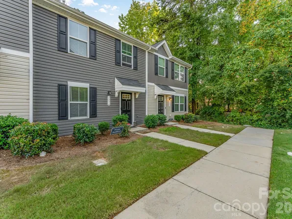 5356 Austin Knoll Ct, Charlotte, NC 28269
