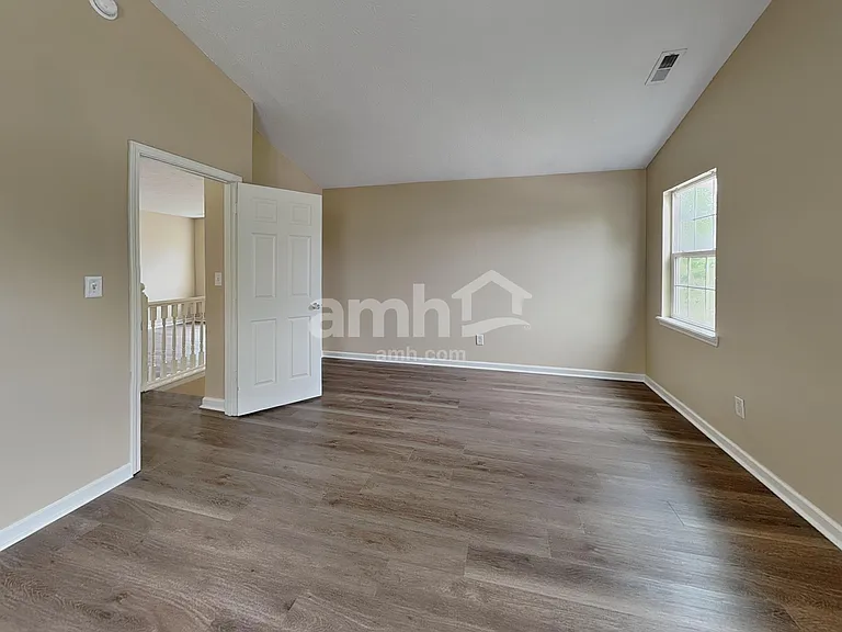 10477 Secretariat Dr — Photo 15