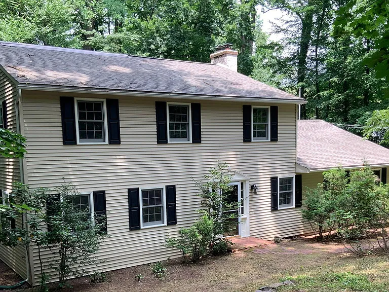 413 Fruit Farm Rd — Photo 1