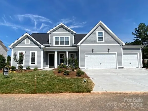 139 Dabbling Duck Cir, Mooresville, NC 28117