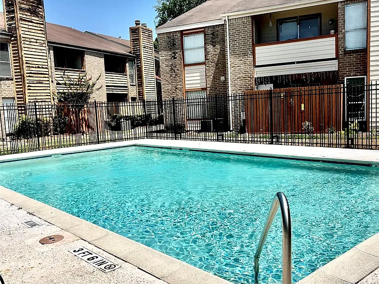 10202 Forum Park Dr #261 — Photo 19