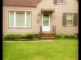 19508 Sunset Dr, Warrensville Heights, OH