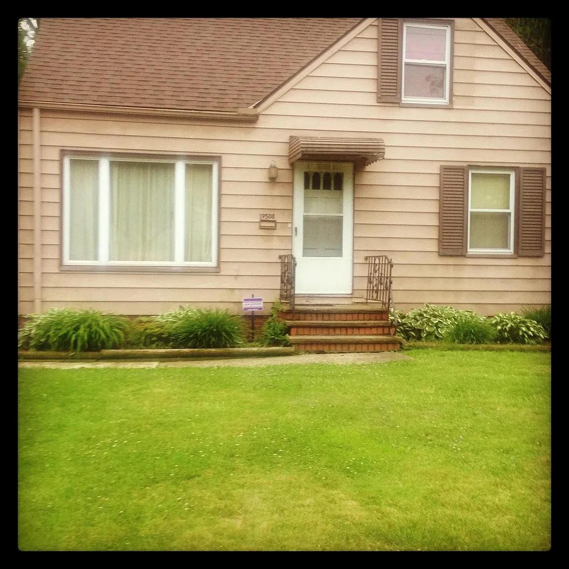 19508 Sunset Dr photo 1