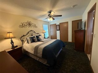 2220 E 8th St, Joplin, MO 64801