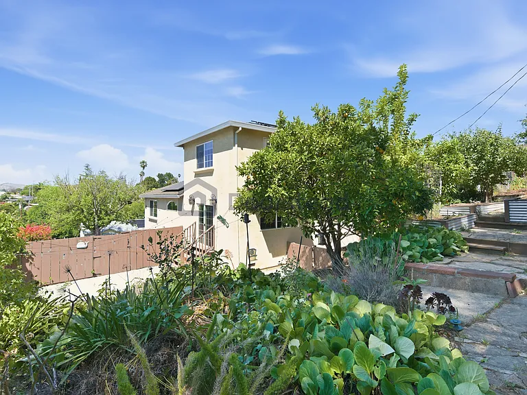 1429 Magazine St — Photo 39