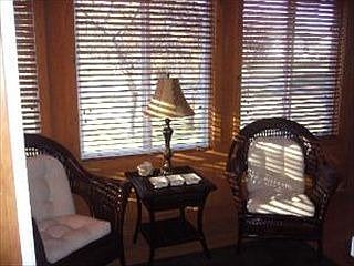 4th image of 1206 E Oakwood Dr