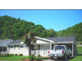 1531 Karin St, Ironton, OH 45638