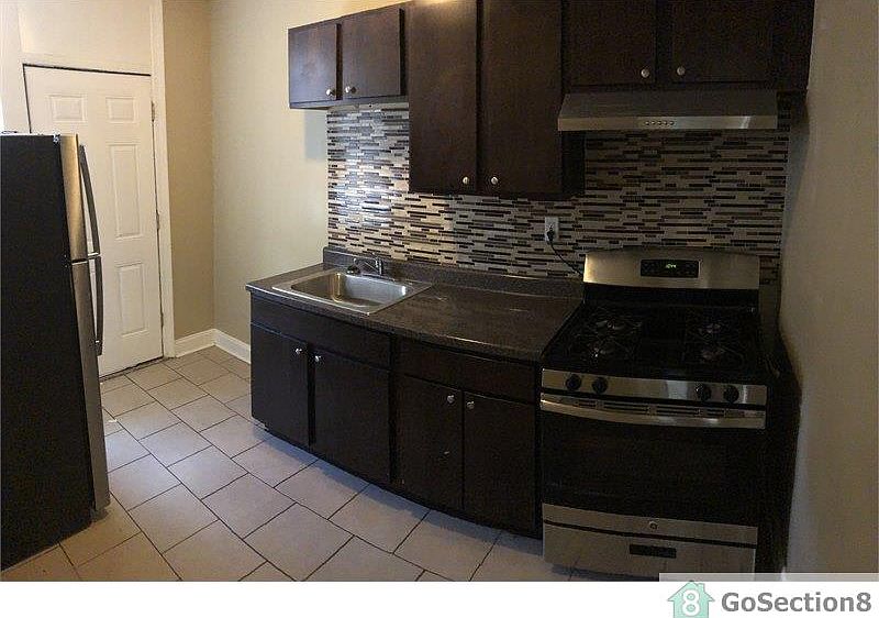 1st image of 11137 S Longwood Dr #3