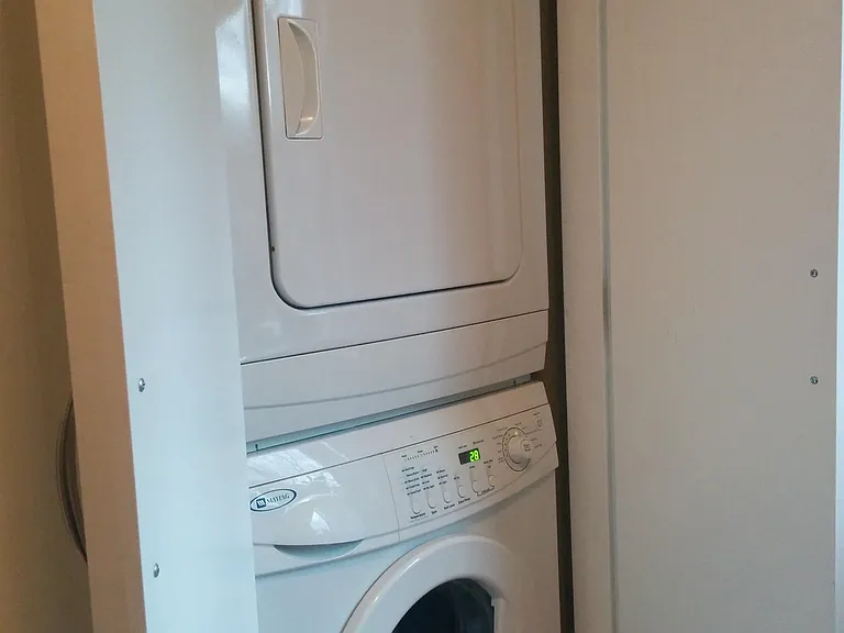 1540 Haro St #211 — Photo 8