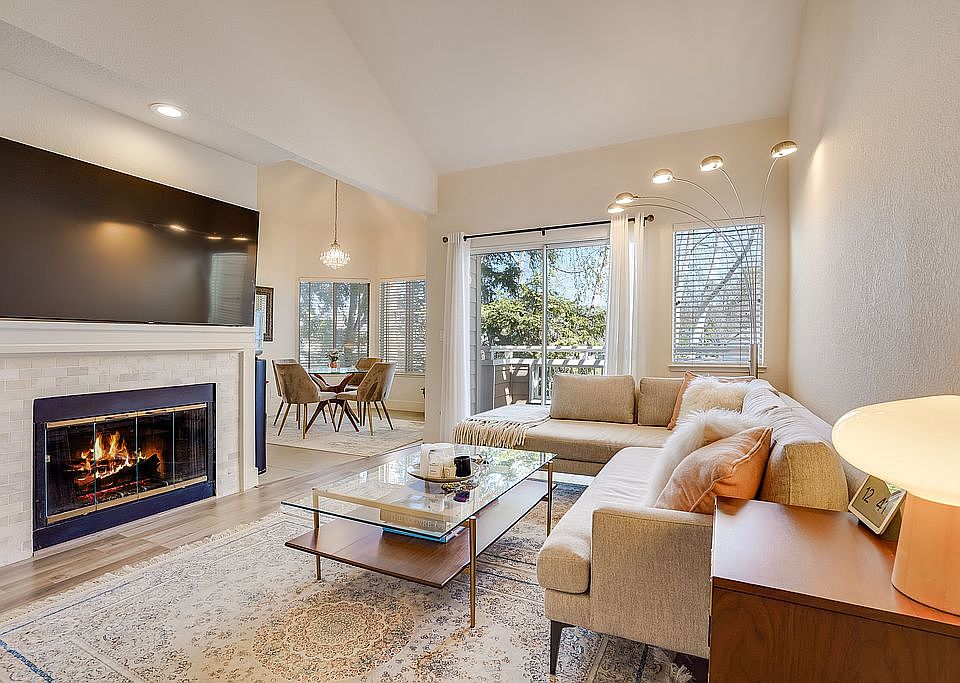 1st image of 2513 Alveswood Cir