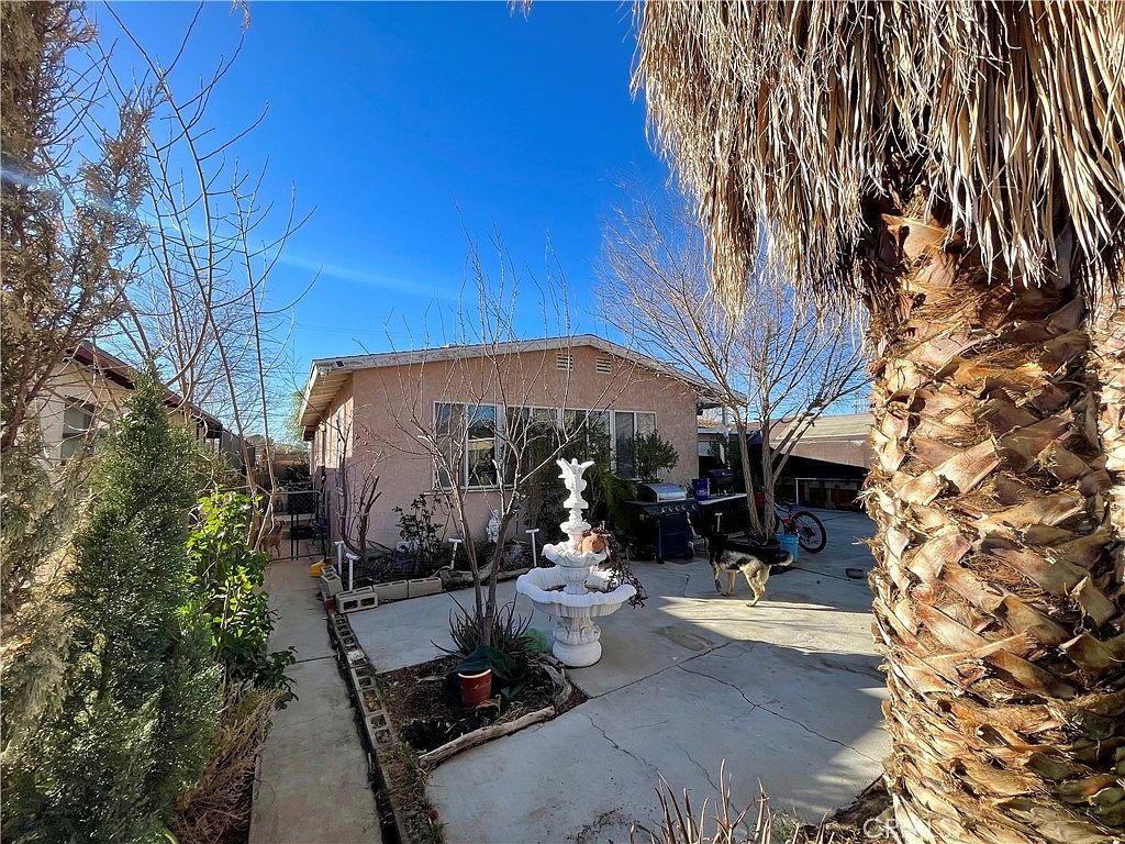 ai　s 38603 Friendly Ave, Palmdale, CA 93550 | Zillow