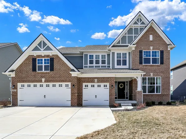 10412 Hamburg Dr, Fortville, IN 46040